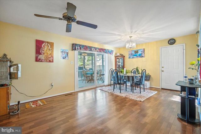 8217 MOUNTAIN LAUREL LN, Gaithersburg, MD 20879