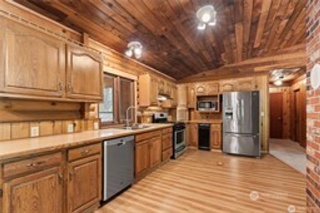 215105 S Prairie Road E, Bonney Lake, WA 98391