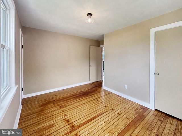 57 OHIO AVE, Blackwood, NJ 08012
