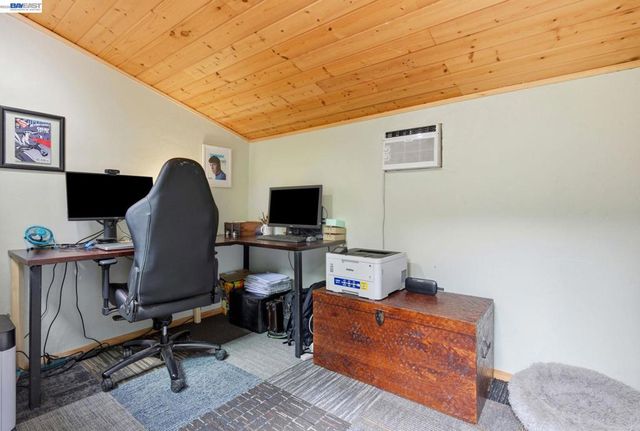 2349 Kilkare Rd, Sunol, CA 94586