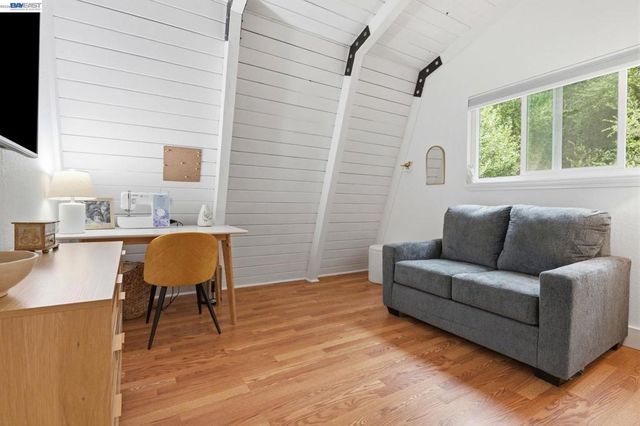 2349 Kilkare Rd, Sunol, CA 94586