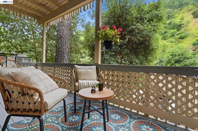 2349 Kilkare Rd, Sunol, CA 94586