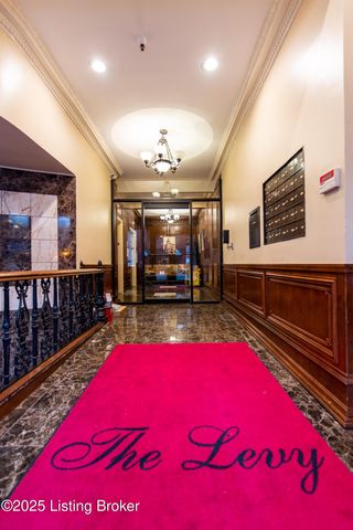 133 S 3rd St APT 403, Louisville, KY 40202