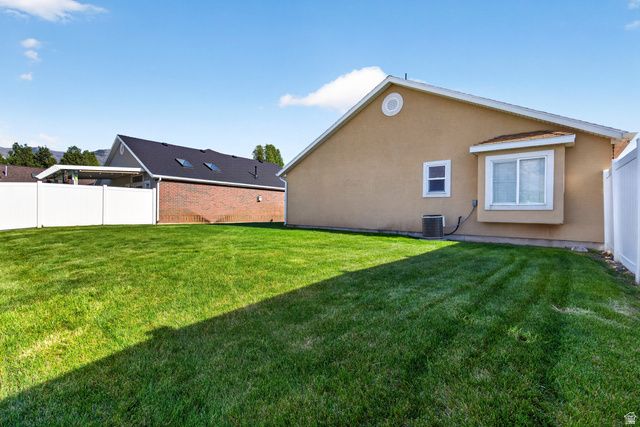 2465 N DORCHESTER AVE, Harrisville, UT 84414