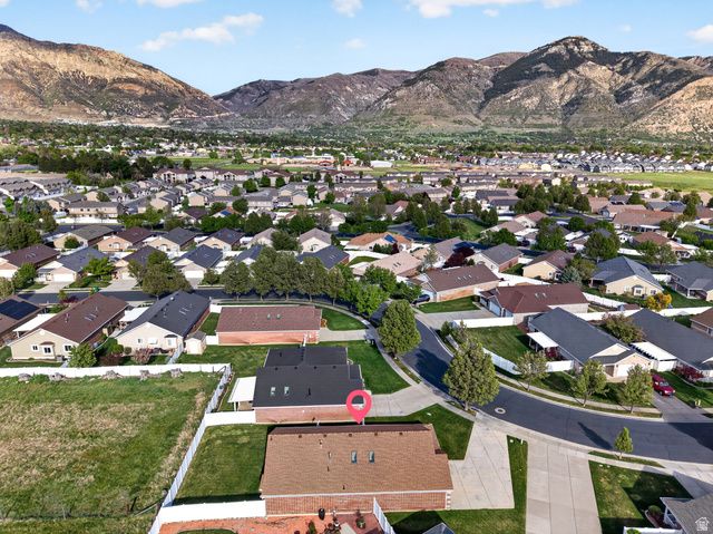 2465 N DORCHESTER AVE, Harrisville, UT 84414