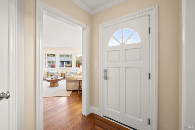 605 Baker St, Petaluma, CA 94952