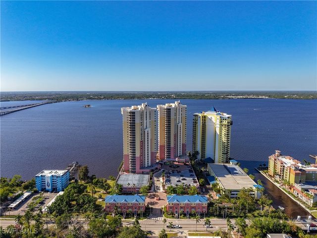 2745 1st ST 1106, Fort Myers, FL 33916