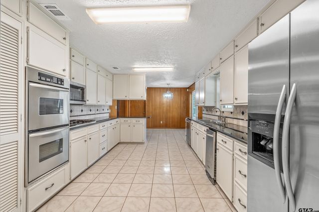 15911 US Hwy 79 E, Jacksonville, TX 75766