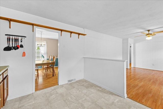 59 Silverbirch DR, Blue Ridge, VA 24064