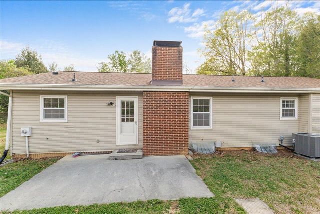59 Silverbirch DR, Blue Ridge, VA 24064
