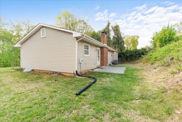59 Silverbirch DR, Blue Ridge, VA 24064