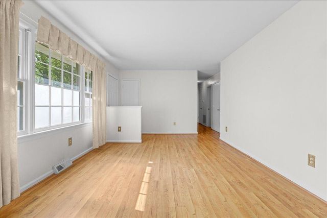 59 Silverbirch DR, Blue Ridge, VA 24064