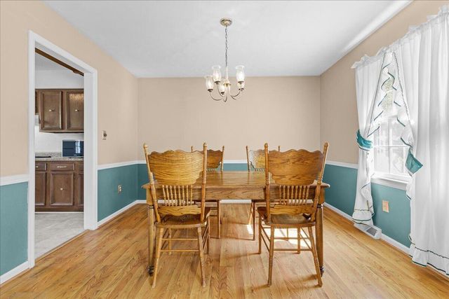 59 Silverbirch DR, Blue Ridge, VA 24064