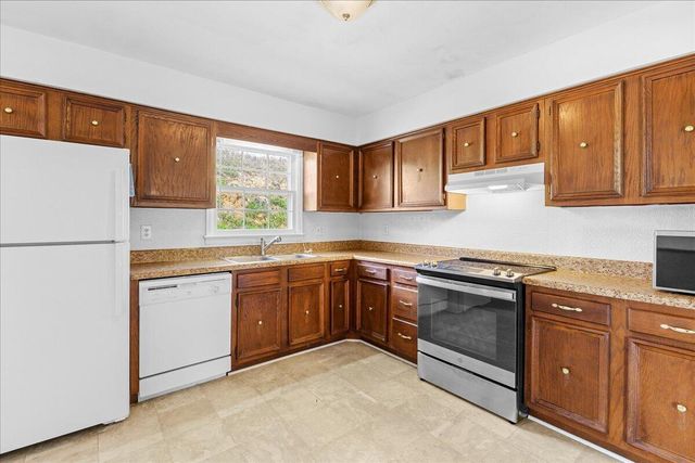 59 Silverbirch DR, Blue Ridge, VA 24064