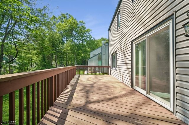12 Arbor Ct, Livingston Twp., NJ 07039