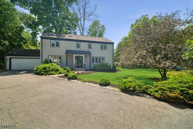 12 Arbor Ct, Livingston Twp., NJ 07039