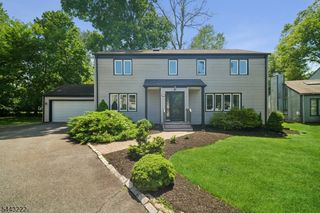 12 Arbor Ct, Livingston Twp., NJ 07039