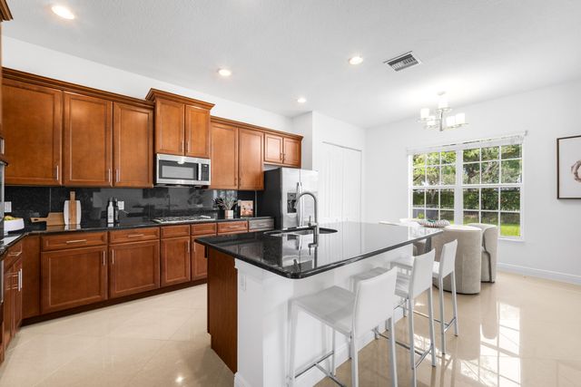 10111 EDGEWATER Court, Parkland, FL 33076