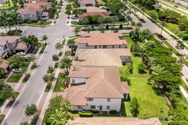 10111 EDGEWATER Court, Parkland, FL 33076
