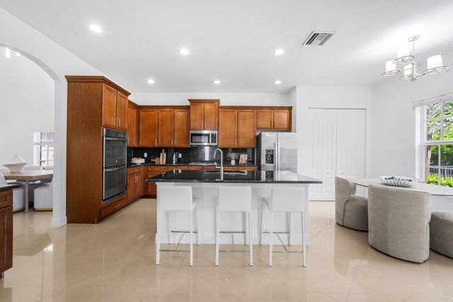 10111 EDGEWATER Court, Parkland, FL 33076