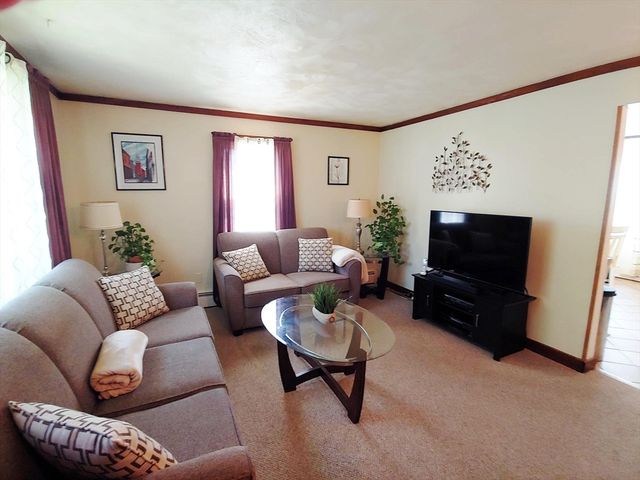 39 Elvira St, Bellingham, MA 02019