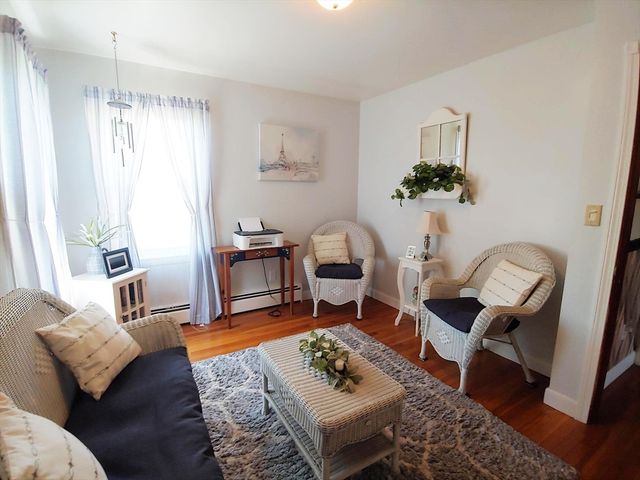 39 Elvira St, Bellingham, MA 02019