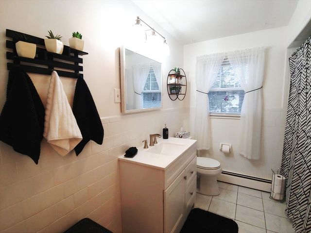 39 Elvira St, Bellingham, MA 02019