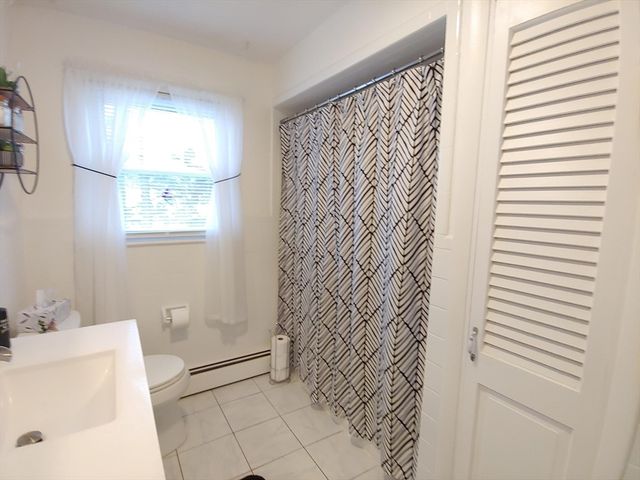 39 Elvira St, Bellingham, MA 02019