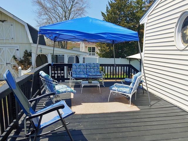39 Elvira St, Bellingham, MA 02019