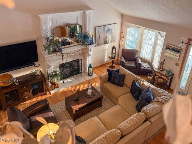 910 Devonwood Drive, Wadsworth, OH 44281