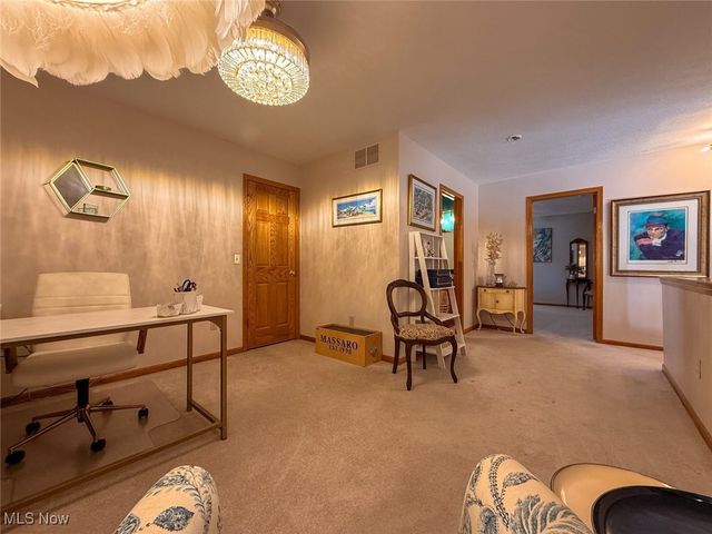 910 Devonwood Drive, Wadsworth, OH 44281