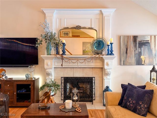 910 Devonwood Drive, Wadsworth, OH 44281