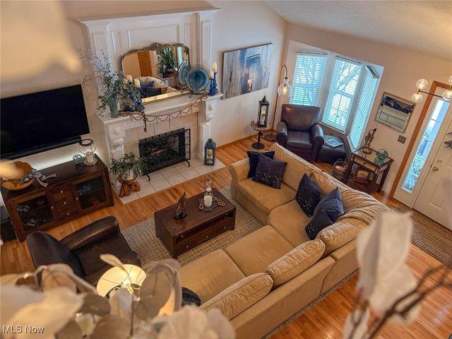 910 Devonwood Drive, Wadsworth, OH 44281