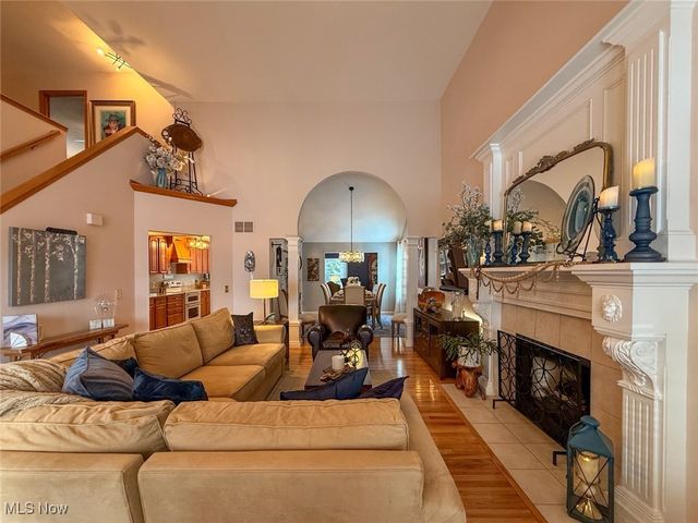 910 Devonwood Drive, Wadsworth, OH 44281