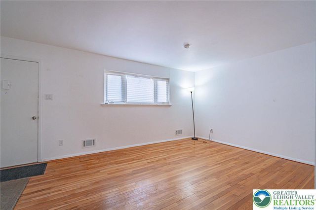 1339 Richard Avenue, Bethlehem City, PA 18018