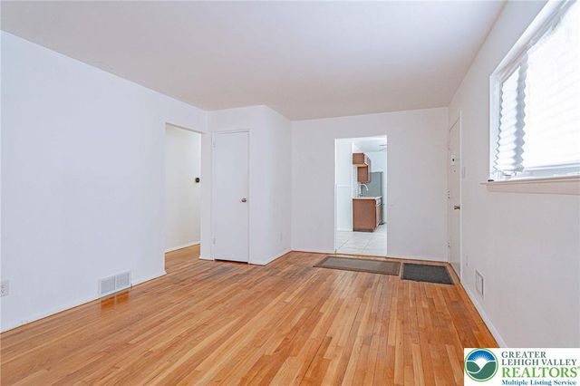 1339 Richard Avenue, Bethlehem City, PA 18018