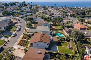 221 Via Los Miradores, Redondo Beach, CA 90277