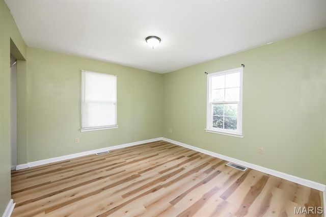 442 Pershing Avenue, Wood River, IL 62095