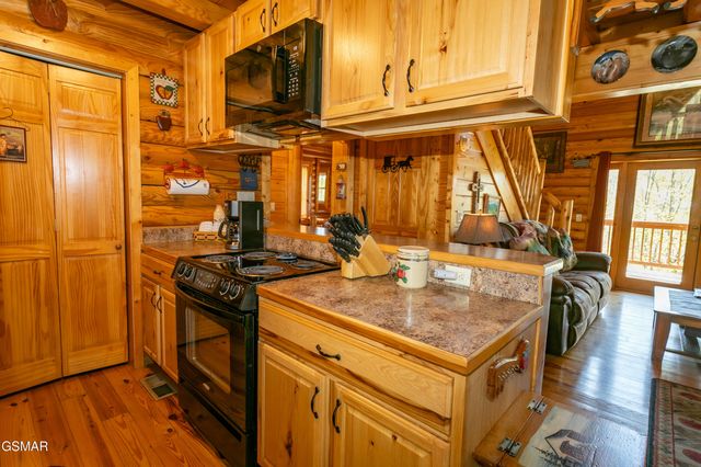 4112 Harvest Moon Road, Sevierville, TN 37862