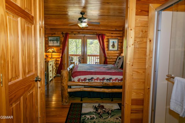 4112 Harvest Moon Road, Sevierville, TN 37862