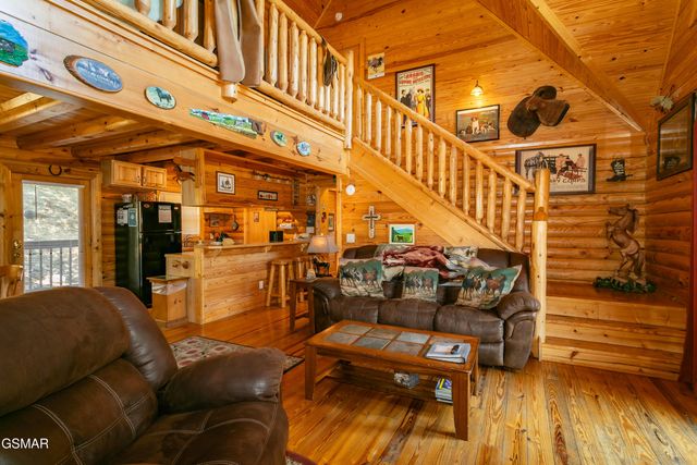 4112 Harvest Moon Road, Sevierville, TN 37862