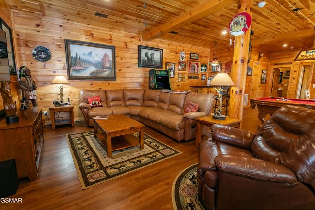 4112 Harvest Moon Road, Sevierville, TN 37862