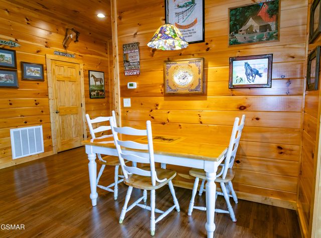 4112 Harvest Moon Road, Sevierville, TN 37862