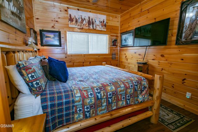 4112 Harvest Moon Road, Sevierville, TN 37862
