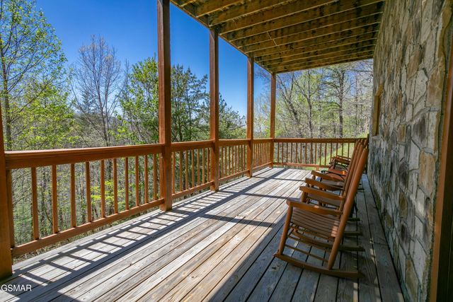 4112 Harvest Moon Road, Sevierville, TN 37862