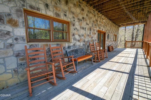 4112 Harvest Moon Road, Sevierville, TN 37862