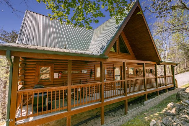 4112 Harvest Moon Road, Sevierville, TN 37862