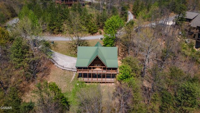 4112 Harvest Moon Road, Sevierville, TN 37862