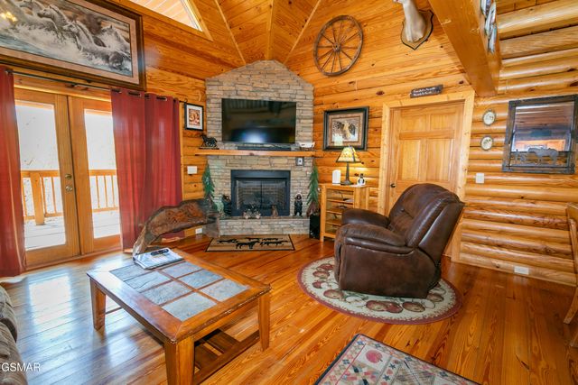 4112 Harvest Moon Road, Sevierville, TN 37862