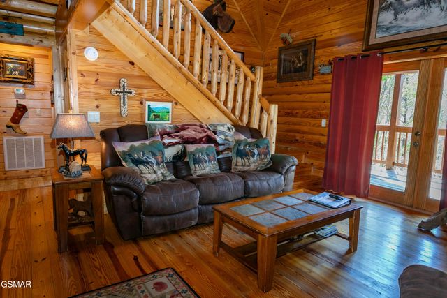 4112 Harvest Moon Road, Sevierville, TN 37862
